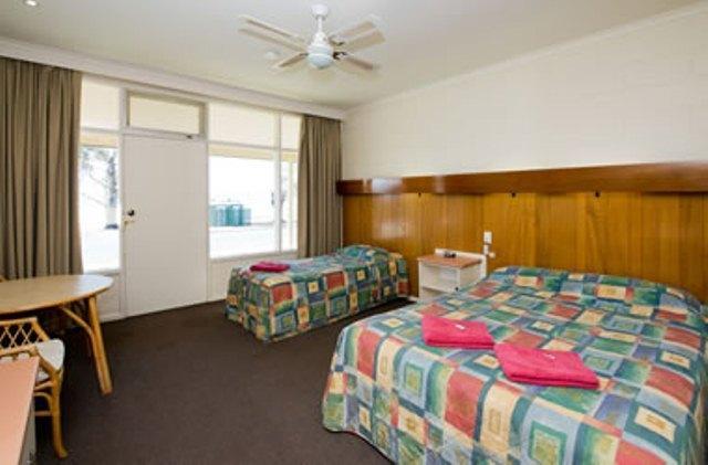 Barmera Lake Resort Motel Oda fotoğraf